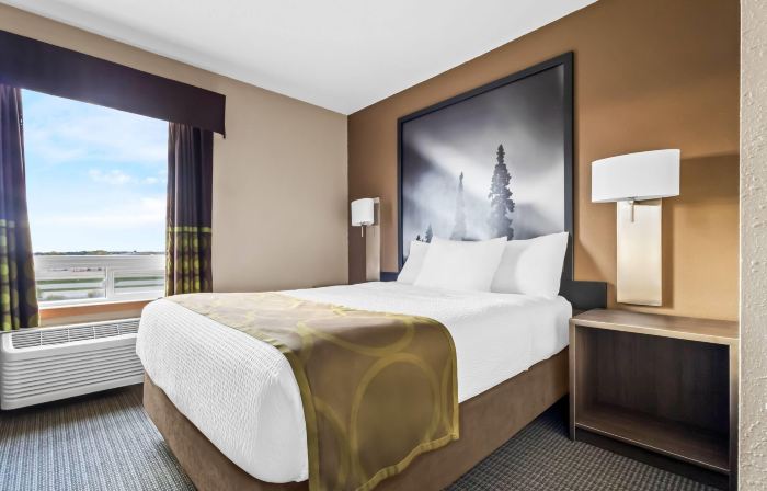 Super 8 by Wyndham Prince Albert