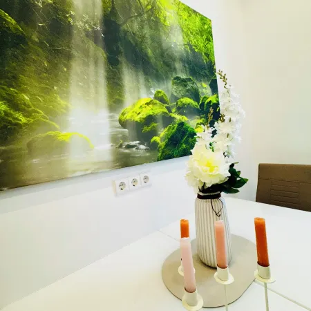 Comfortable 1BR Stay Central Vienna Отели рядом с достопримечательностью «Возвышенность Каленберг»