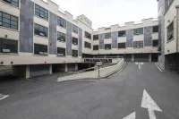 A2 Hotel Desingers - parking