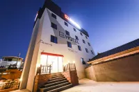 Jecheon Case Hotel