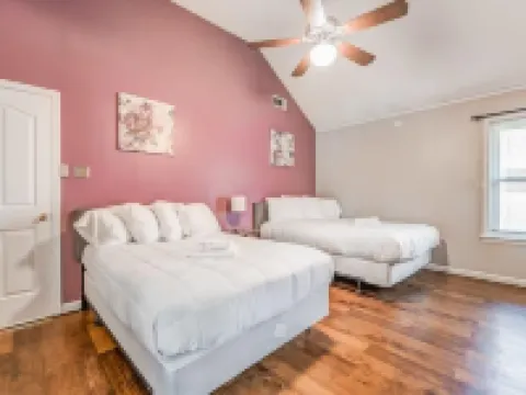 Crimson Creek Stayhouse Hotels in Cordova