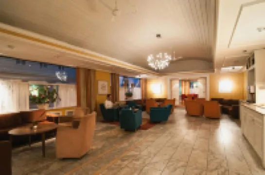 โรงแรมไฮเมิน