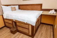 Simply Native B And B Hotels in Nassau