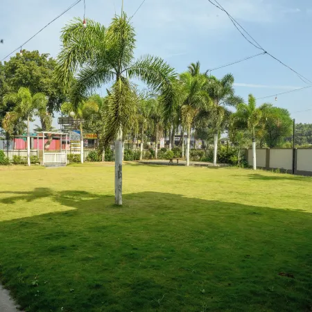 Hotel Srushti Regency