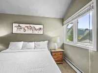 Private Dog Friendly Home Boasts Incredible Views - WD25 - Balkoner