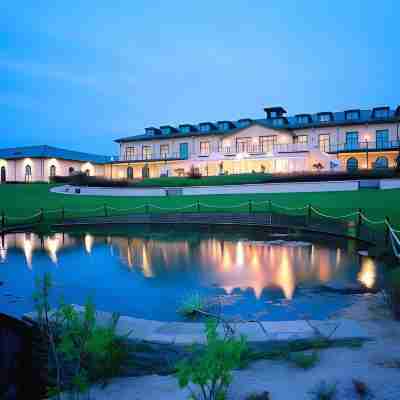 Vale Resort Hotel Exterior