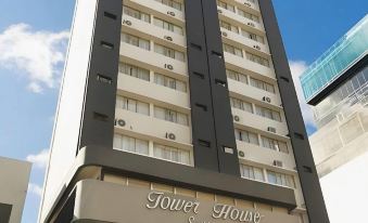 Hotel Tower House Suites