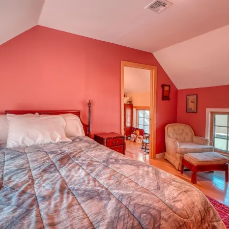 4BR Bartlett. Near Attitash & Saco River. Sleeps 10+