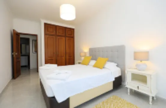 C23 - Parkway Entrance Apartment in Lagos