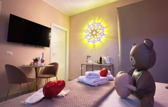 Roses Suite & Apartments
