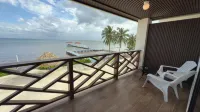 Captain Morgan's Retreat - Ocean View