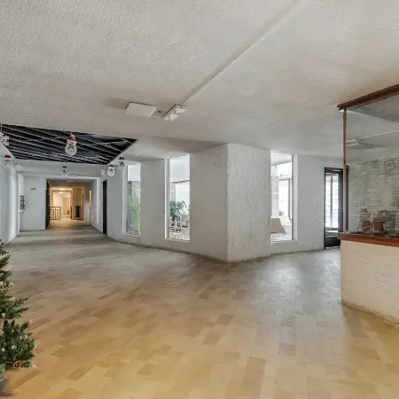 Studio Blue Petit - Happy Rentals