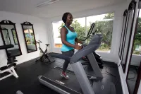 True Blue Bay Resort - gimnasio