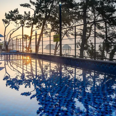 Yeosu Sea&Blue Family Pension