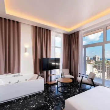 Skyline Boutique Hotel