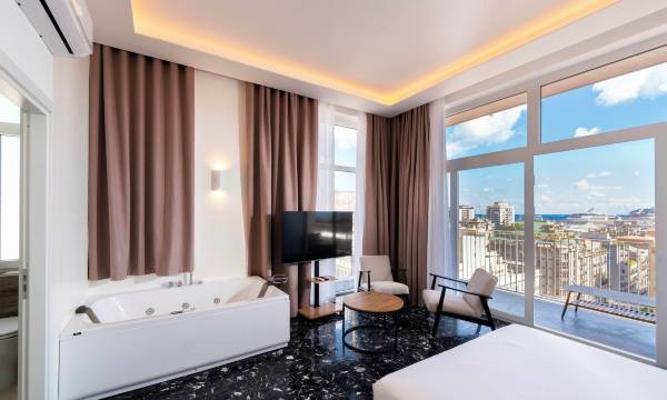 Skyline Boutique Hotel