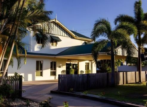 Shamrock Gardens Motel