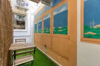 Designer Apartment Near Seafront Balcony Patio