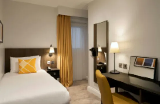 فور بوينتس فليكس باي شيراتون لندن كينسينجتون أوليمبيا Hotels near كنسينغتون