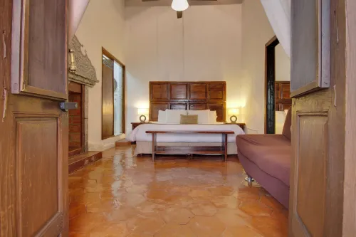 Hotel Punto 79 - Business