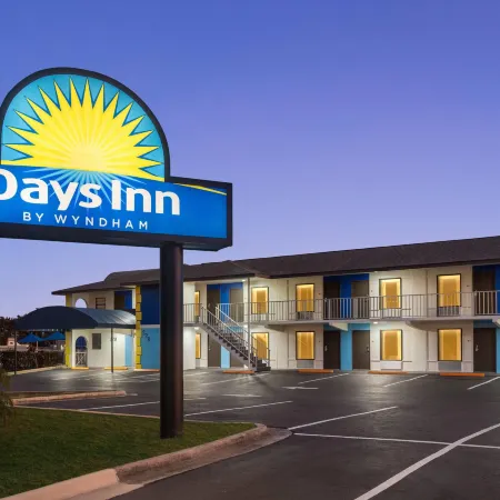 Days Inn by Wyndham Apopka/Orlando