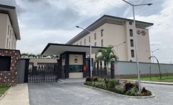 Best Western Plus at the Oxbow Lake