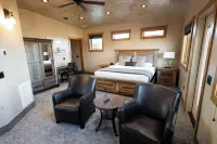 Cougar Ridge Resort
