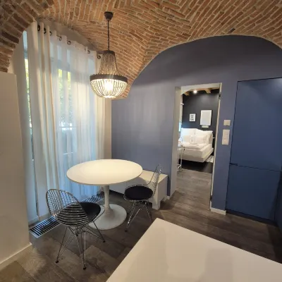 Premium Apartments by Wawel Castle Отели рядом с достопримечательностью «Драгонс Ден»