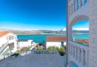 Apartments Iva - Homestays