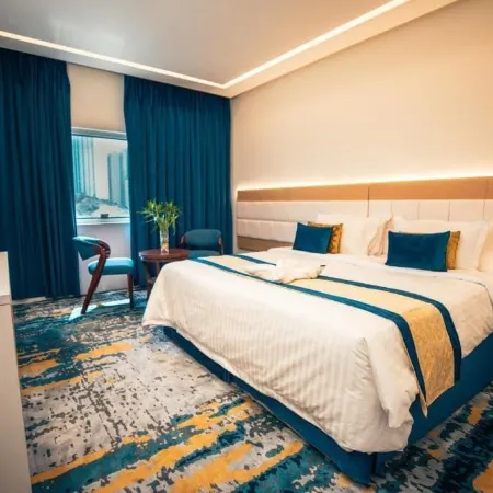 Taj Park Hotel Отели рядом с достопримечательностью «Мечеть E Taneem»