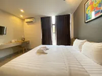 The Model Garden Hotels in Yasothon