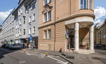Elisabeth Old Town