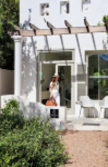 The Grand Hotel Robertson