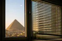 Pyramid Edge Hotel & Exclusive Pyramids View Rooftop - Mountain view