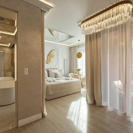 Granaria Jacuzzi Deluxe Suites by Downtown Apartments