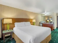 Rogue Regency Inn & Suites Hotels near Rogue Valley International-Medford Airport