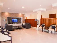 Agra Hotel & Grand Ballroom - 2-stjärniga