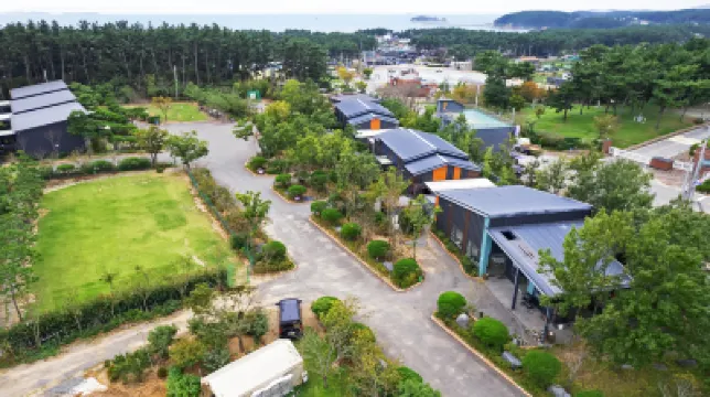 태안 메르벨르풀빌라  호텔