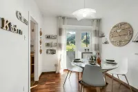 Studio Blue Petit - Happy Rentals