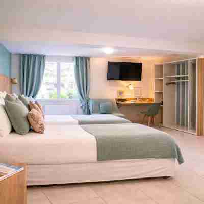 Hôtel de Lion sur Mer Rooms