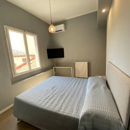 Elegant 2BR Apartment • 2 Bathrooms • Sleeps 6