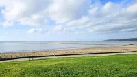 Ocean View - 2 Bedroom Apt - Llanelli - 2-Star