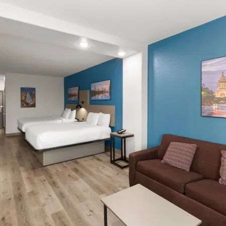 La Quinta Inn & Suites by Wyndham Kyle - Austin South