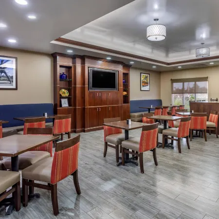 Comfort Suites Olive Branch - Memphis South