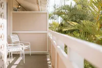 Plantation Hale Suites - Ocean View