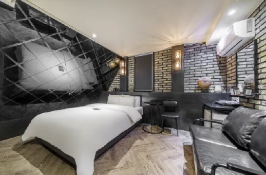 Hotel Chic 恩平区周辺のホテル