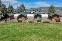 Crooked River Ranch Cabins Hotel a 
