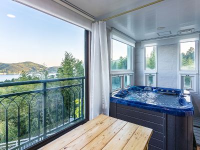 Geoje Arco Pool Villa