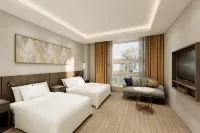 Charis Hotel ホテル