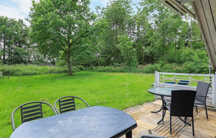 6 Person Holiday Home in Roslev
